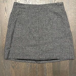 Aritzia Wilfred skirt